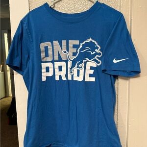 Nike Blue NFL Lions Graphic Tee with White 'One Pride' Design